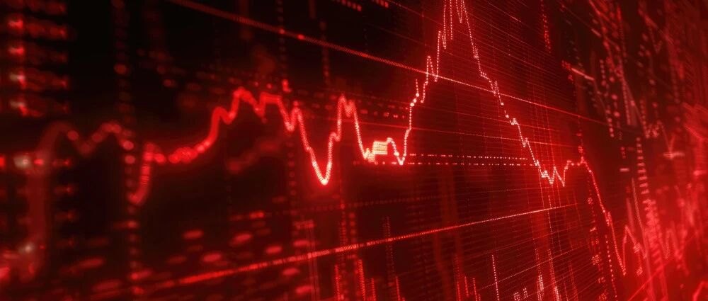 苹果创历史新高,市值一夜猛增5000亿元,中概股走低,陆控跌近9%,国际油价跌超2%,俄美乌三方会晤或近期举行